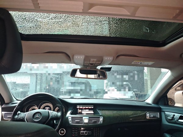 Mercedes-Benz CLS 2012, 146300 км, за 13618 USD - фото 19