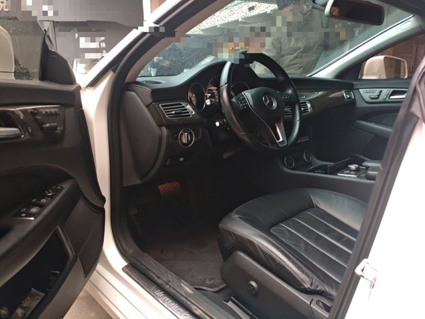 Mercedes-Benz CLS 2012, 146300 км, за 13618 USD - фото 17