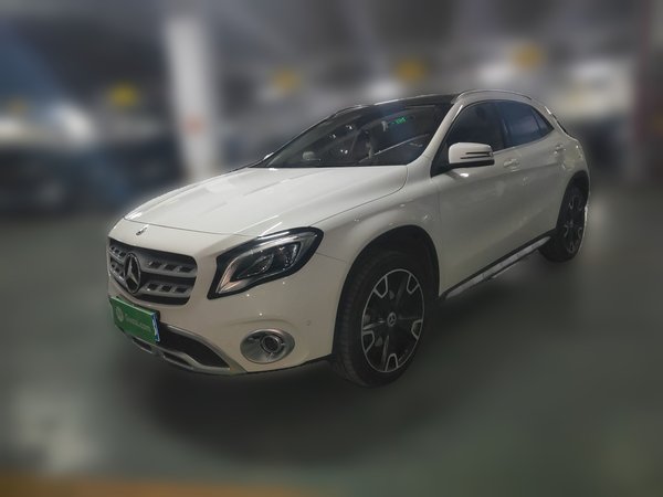 Mercedes-Benz GLA 2017, 15600 км, за 14699 USD