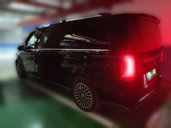 Mercedes-Benz V-Class 2018, 38300 км, за 35499 USD