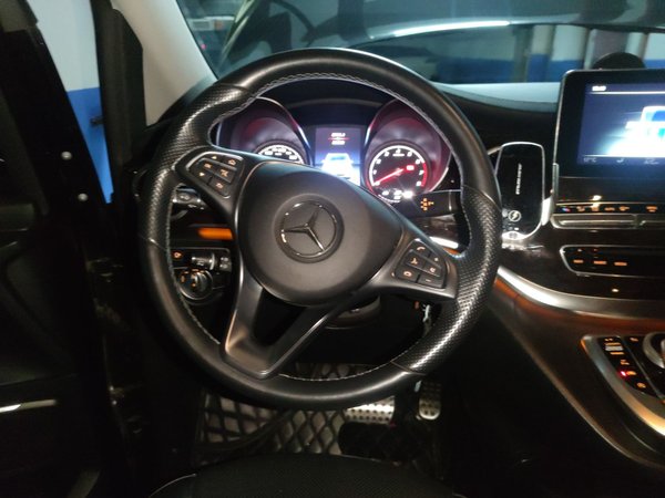 Mercedes-Benz V-Class 2018, 38300 км, за 35499 USD - фото 11