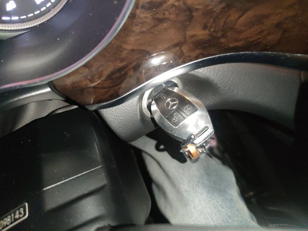 Mercedes-Benz V-Class 2018, 38300 км, за 35499 USD - фото 9