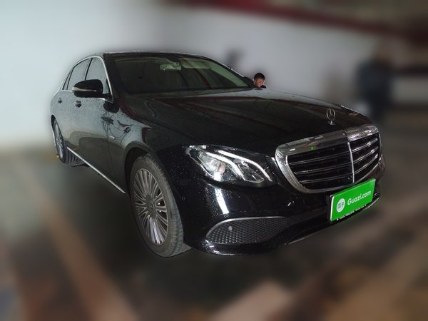 Mercedes-Benz E-Class 2020, 107600 км, за 35233 USD