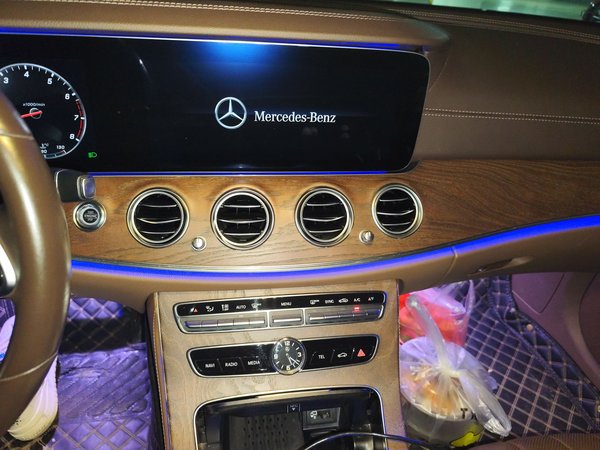 Mercedes-Benz E-Class 2020, 107600 км, за 35233 USD - фото 18