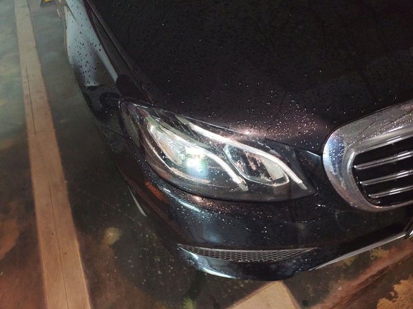 Mercedes-Benz E-Class 2020, 107600 км, за 35233 USD