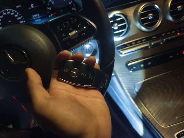 Mercedes-Benz GLC 2020, 170799 км, за 27519 USD - фото 9