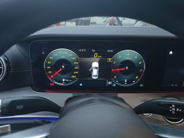 Mercedes-Benz E-Class 2022, 51900 км, за 38027 USD - фото 9