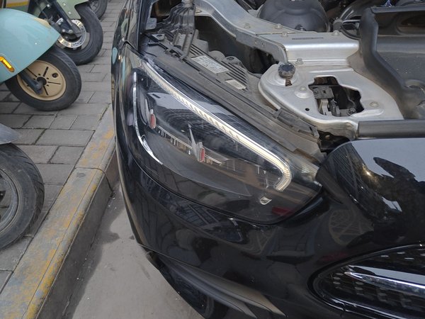 Mercedes-Benz E-Class 2022, 51900 км, за 38027 USD - фото 6