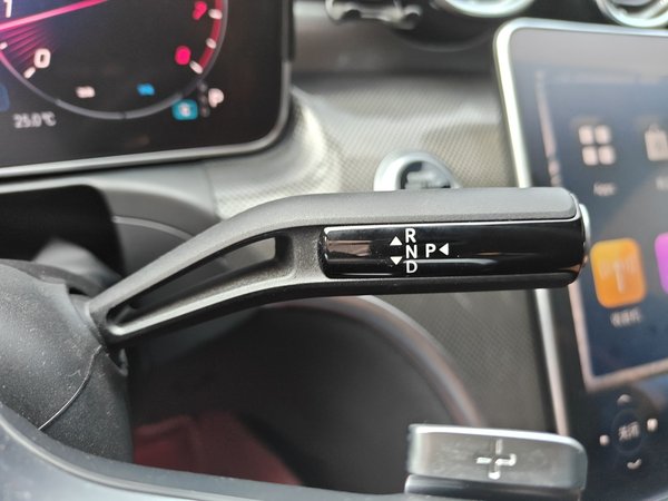 Mercedes-Benz C-Class 2025, 2500 км, за 39422 USD - фото 15