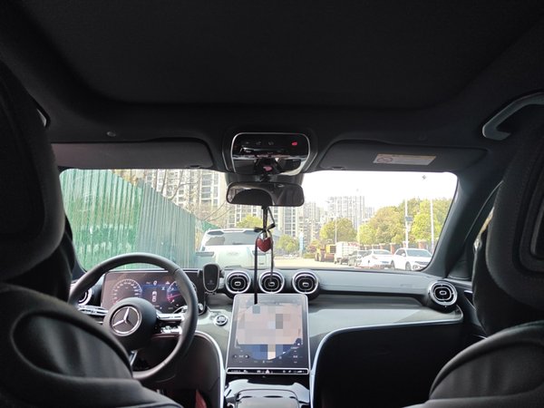 Mercedes-Benz C-Class 2025, 2500 км, за 39422 USD - фото 19