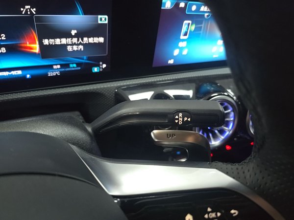 Mercedes-Benz A AMG 2025, 6700 км, за 39448 USD - фото 17