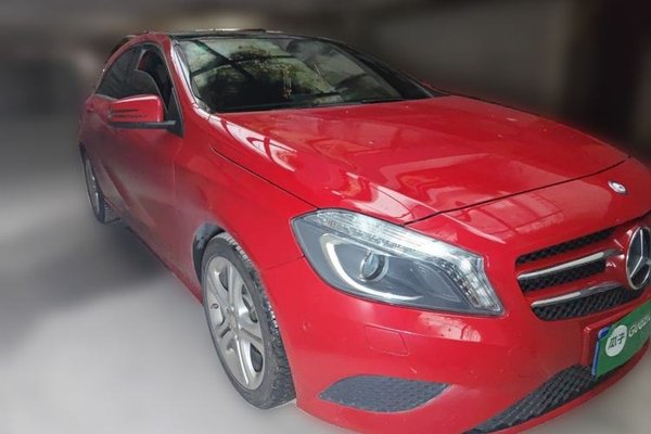 Mercedes-Benz A-Class 2015, 59600 км, за 6570 USD