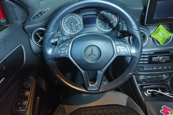 Mercedes-Benz A-Class 2015, 59600 км, за 6570 USD - фото 10