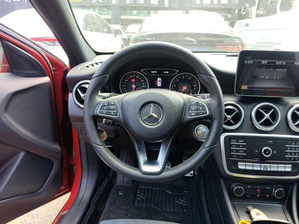 Mercedes-Benz A-Class 2018, 57900 км, за 11642 USD - фото 14