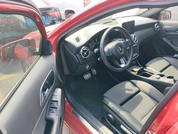 Mercedes-Benz A-Class 2018, 57900 км, за 11642 USD - фото 19