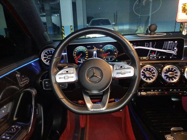 Mercedes-Benz A-Class 2019, 124800 км, за 11895 USD - фото 11