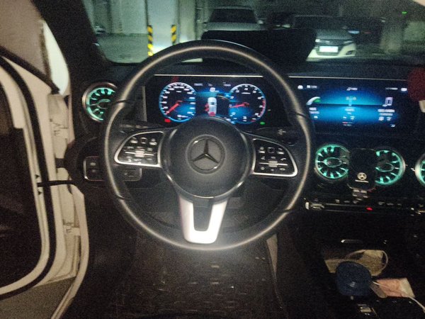 Mercedes-Benz A-Class 2019, 54500 км, за 12452 USD - фото 11