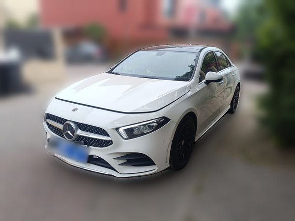 Mercedes-Benz A-Class · 2019 год