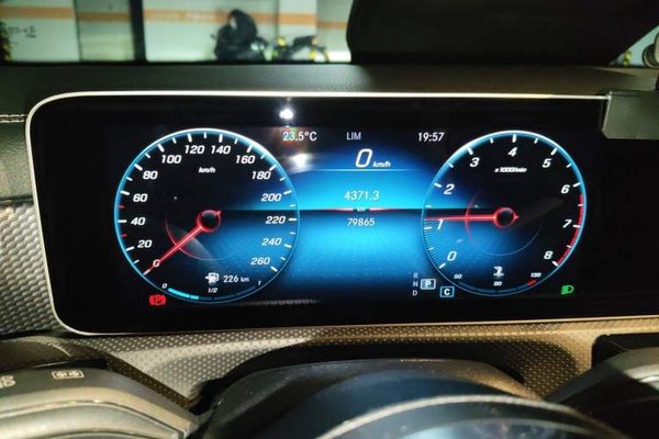 Mercedes-Benz A-Class 2019, 79800 км, за 12071 USD - фото 11