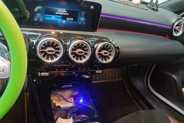 Mercedes-Benz A-Class 2020, 55800 км, за 14127 USD - фото 13