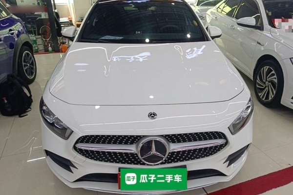Mercedes-Benz A-Class 2020, 53600 км, за 17757 USD