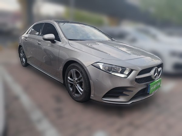 Mercedes-Benz A-Class 2021, 35900 км, за 15985 USD