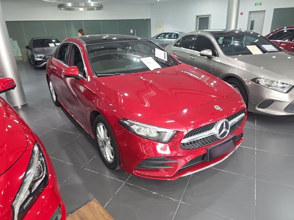 Mercedes-Benz A-Class 2021, 37300 км, за 15912 USD - фото 11