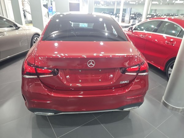 Mercedes-Benz A-Class 2021, 37300 км, за 15912 USD - фото 13