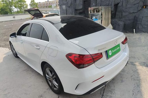Mercedes-Benz A-Class 2021, 102600 км, за 15209 USD