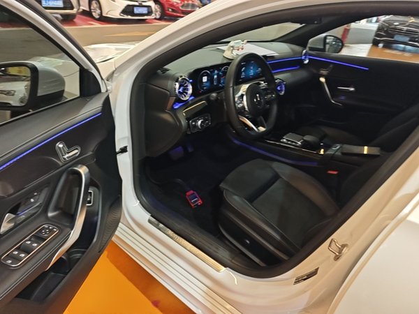Mercedes-Benz A-Class 2021, 63200 км, за 17058 USD - фото 20
