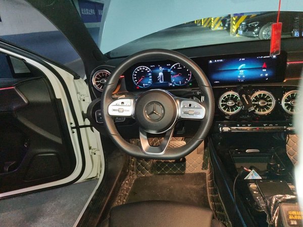 Mercedes-Benz A-Class 2022, 31600 км, за 16948 USD - фото 11