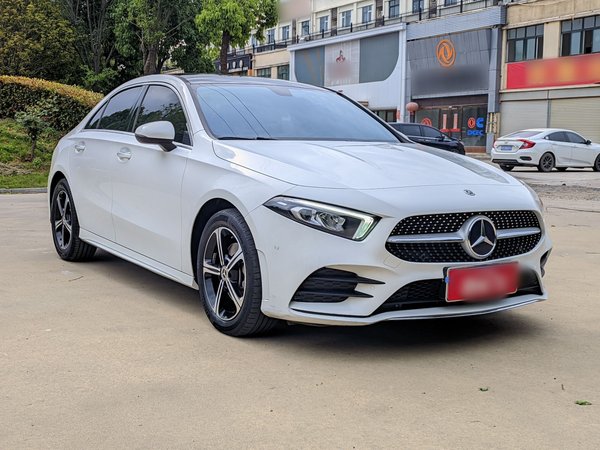 Mercedes-Benz A-Class 2022, 36000 км, за 19891 USD
