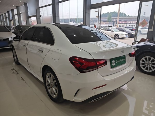 Mercedes-Benz A-Class 2022, 39700 км, за 18272 USD