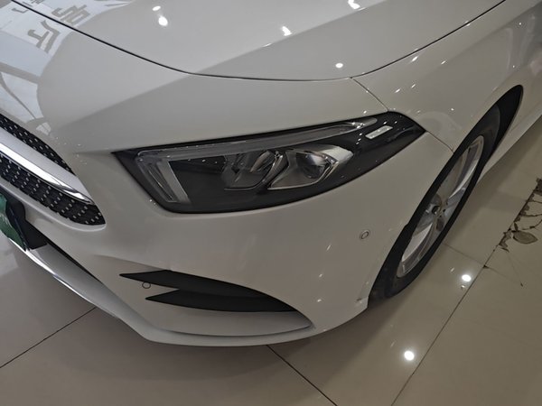 Mercedes-Benz A-Class 2022, 39700 км, за 18272 USD - фото 9