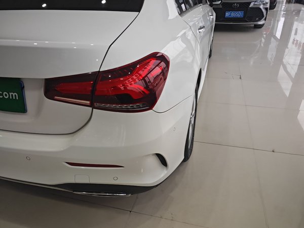 Mercedes-Benz A-Class 2022, 39700 км, за 18272 USD - фото 7