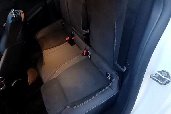 Mercedes-Benz A-Class 2022, 40800 км, за 17565 USD - фото 20