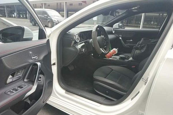 Mercedes-Benz A-Class 2023, 27700 км, за 21495 USD - фото 19