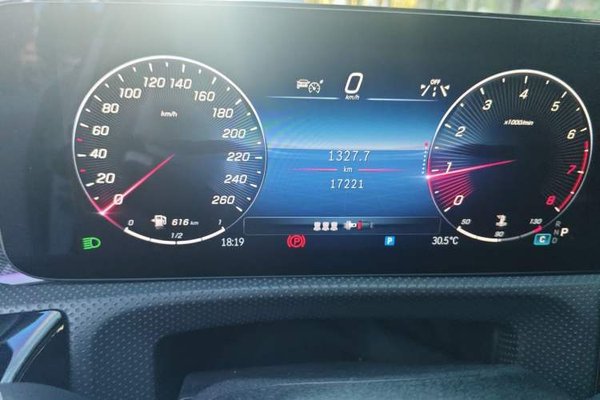 Mercedes-Benz A-Class 2024, 17200 км, за 20675 USD - фото 12