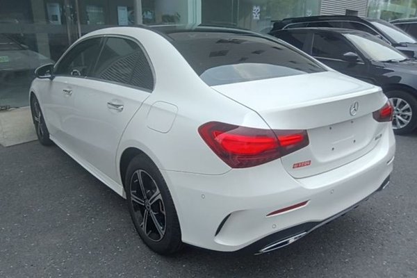 Mercedes-Benz A-Class 2025, 20900 км, за 23938 USD - фото 17