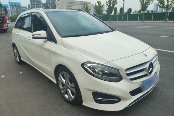 Mercedes-Benz B-Class 2017, 51100 км, за 11046 USD