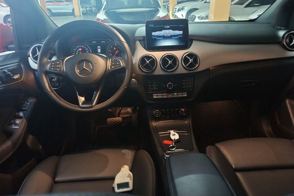Mercedes-Benz B-Class 2019, 84100 км, за 10538 USD - фото 25