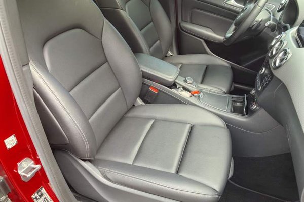 Mercedes-Benz B-Class 2019, 84100 км, за 10538 USD - фото 15