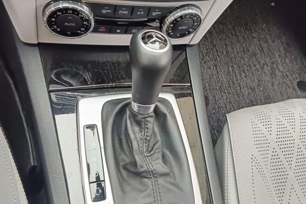 Mercedes-Benz C-Class 2013, 70400 км, за 5855 USD - фото 14
