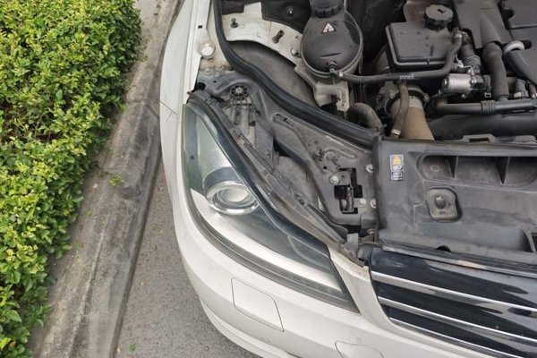 Mercedes-Benz C-Class 2013, 52600 км, за 7065 USD - фото 1