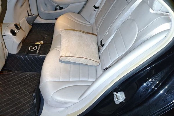 Mercedes-Benz C-Class 2015, 143200 км, за 15454 USD - фото 20