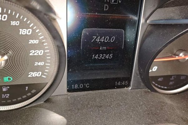 Mercedes-Benz C-Class 2015, 143200 км, за 15454 USD - фото 11