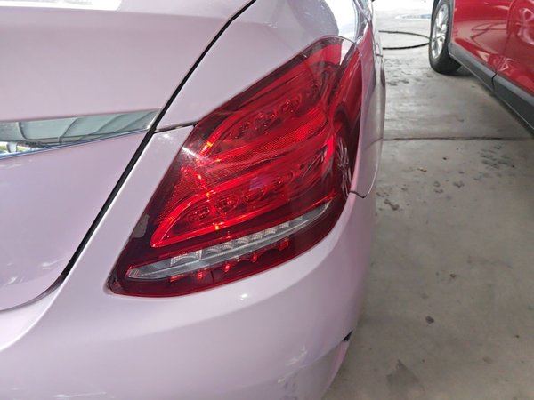 Mercedes-Benz C-Class 2015, 123200 км, за 12432 USD