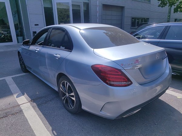 Mercedes-Benz C-Class 2015, 68300 км, за 12856 USD
