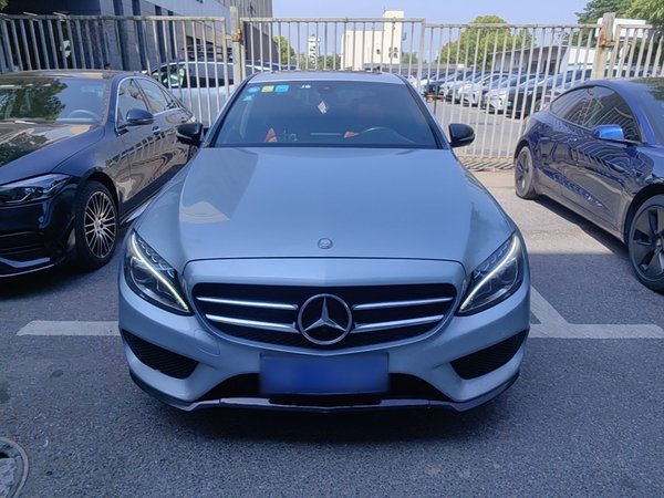 Mercedes-Benz C-Class 2015, 68300 км, за 12856 USD