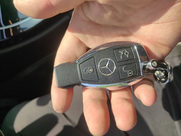 Mercedes-Benz C-Class 2015, 68300 км, за 12856 USD - фото 17